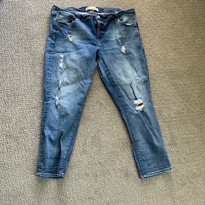 Gap Best girlfriend destroyed jeans